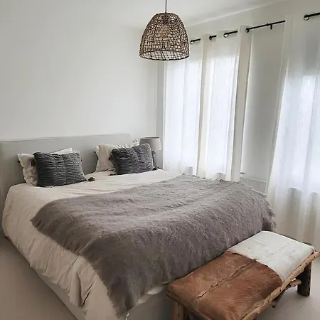 Springlands Farm Villa *