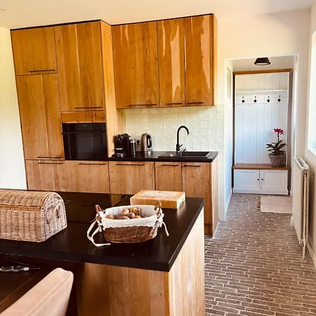 Springlands Farm Villa *